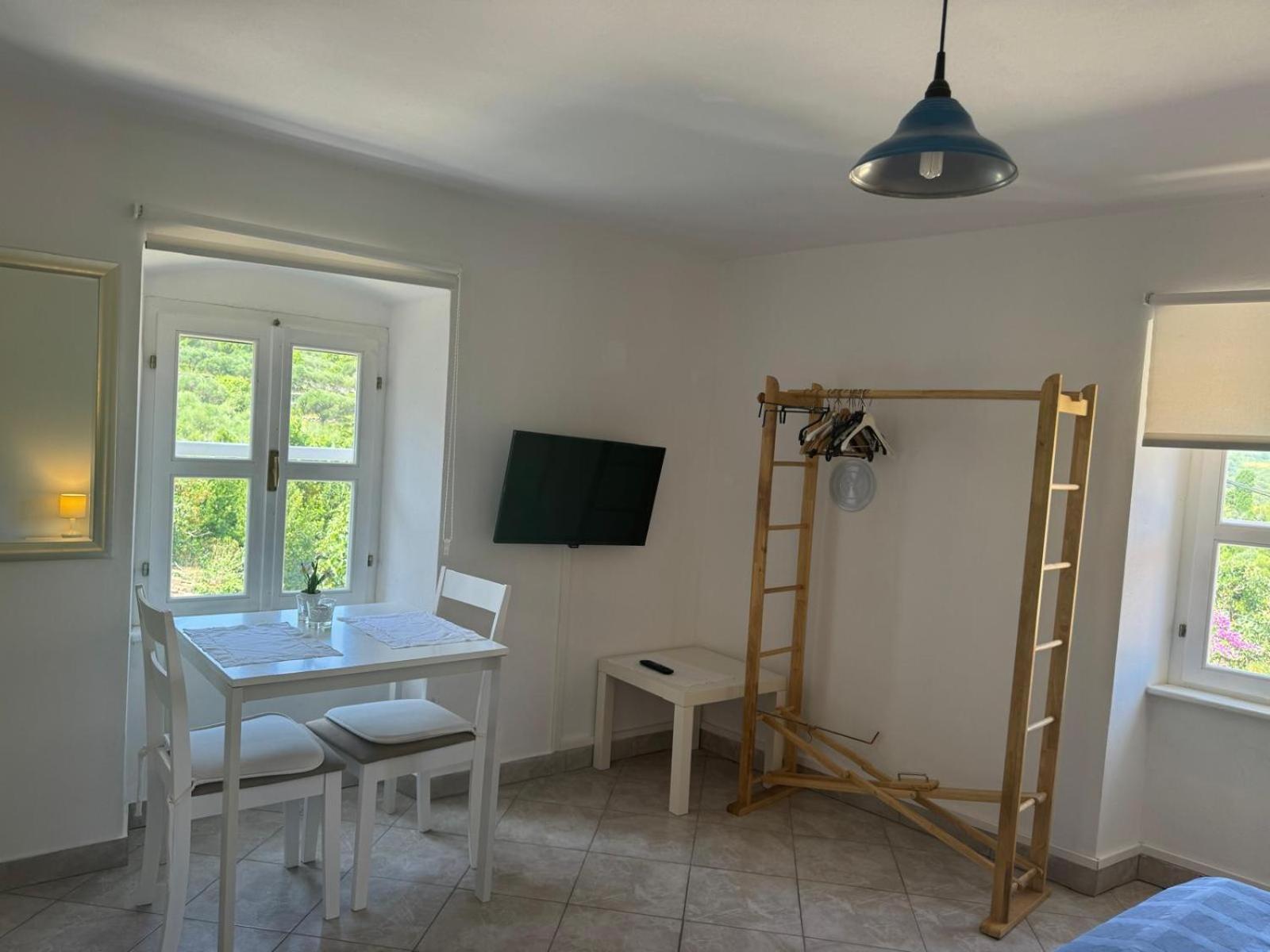 Mediterranes Ferienhaus M. Terrasse Veli Losinj Luaran gambar